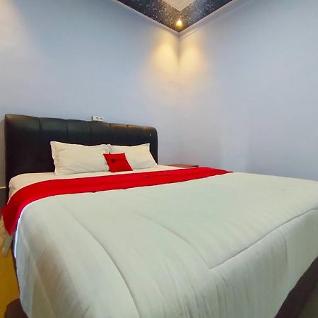 Reddoorz Syariah Near Stasiun Wates Hotel Wates  Ngoại thất bức ảnh