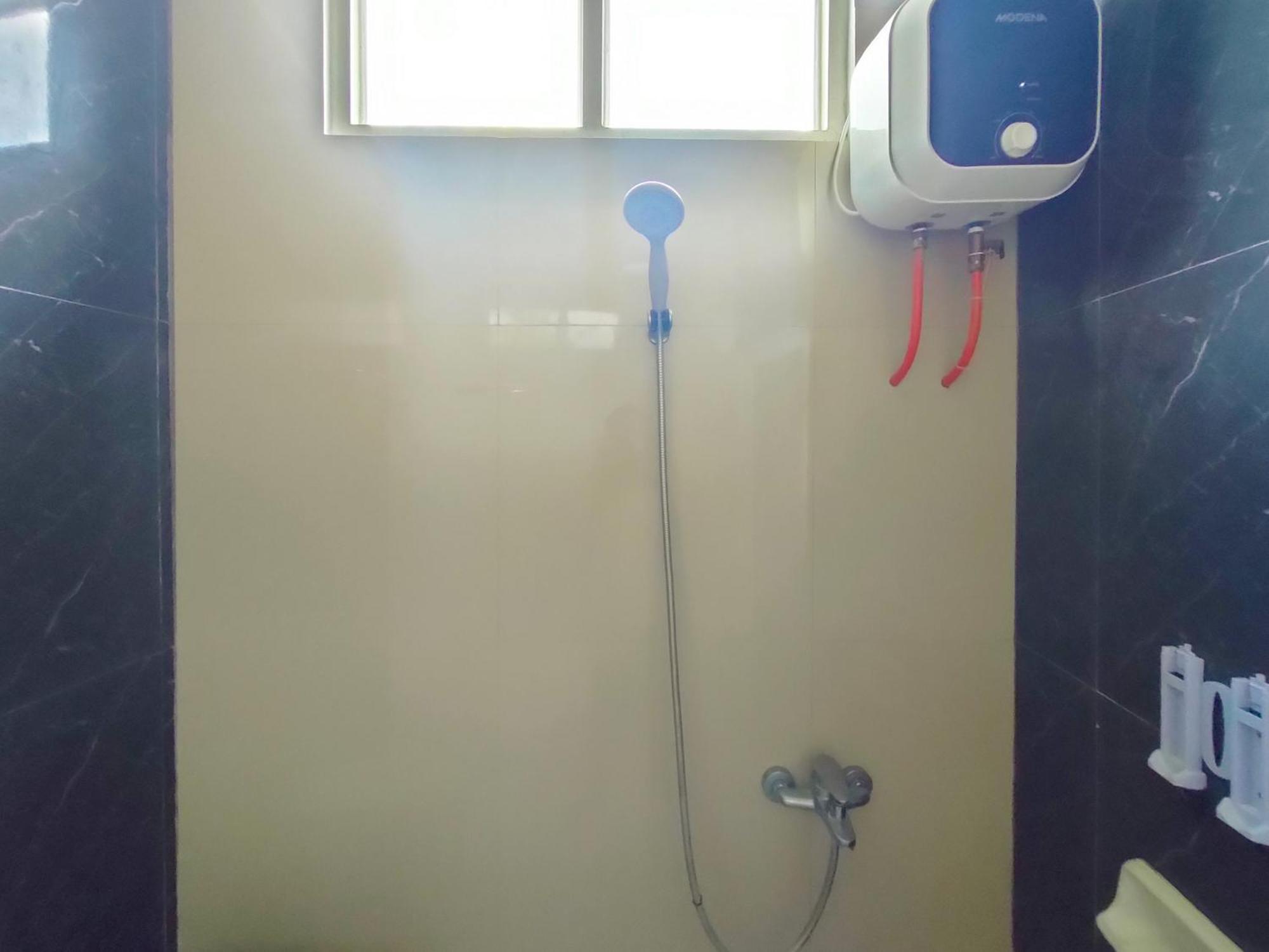 Reddoorz Syariah Near Stasiun Wates Hotel Wates  Ngoại thất bức ảnh