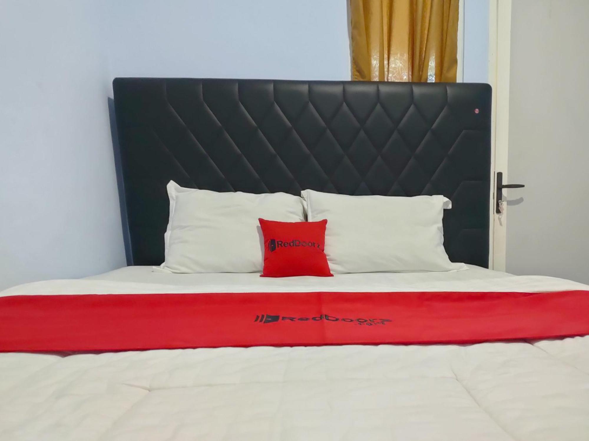 Reddoorz Syariah Near Stasiun Wates Hotel Wates  Ngoại thất bức ảnh